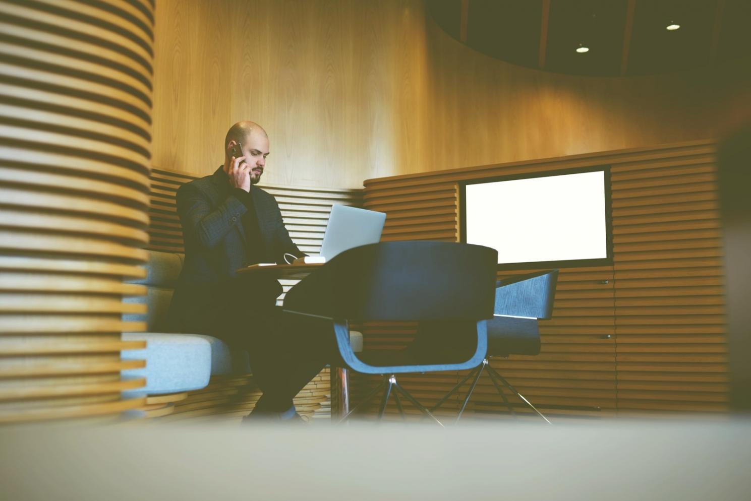 Teilnehmer bei praktischer Übung